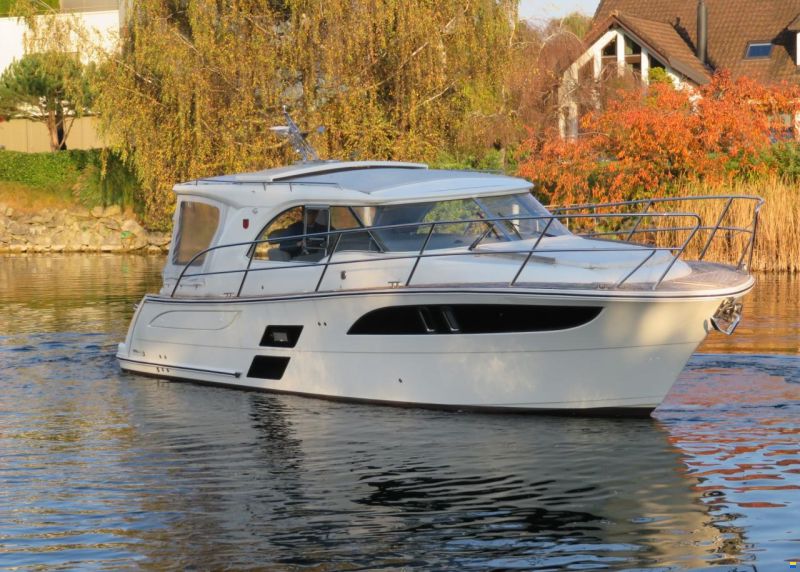 Marex 310 Sun Cruiser