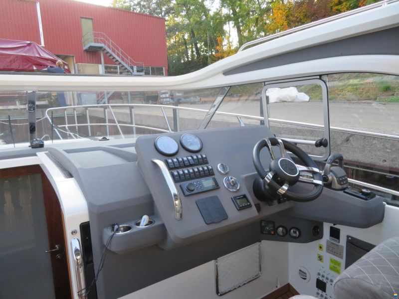 Marex 310 Sun Cruiser