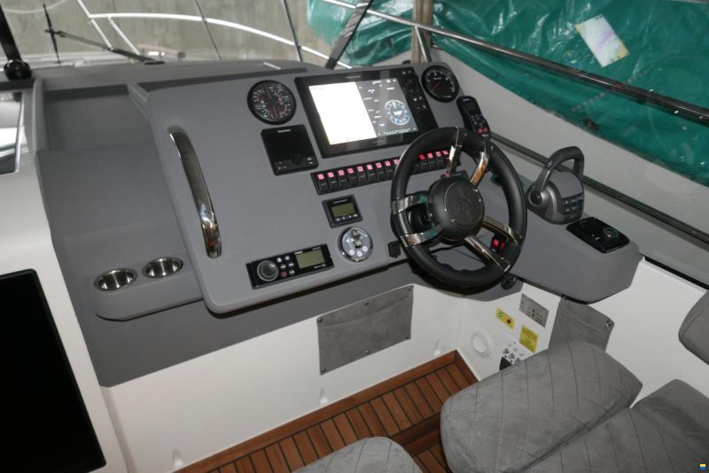 Marex 310 Sun Cruiser