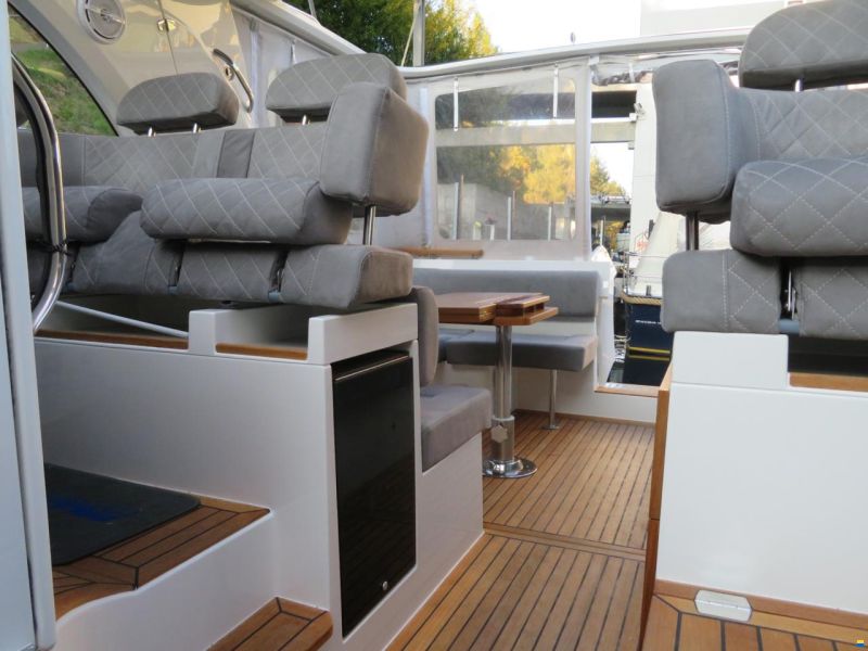 Marex 310 Sun Cruiser