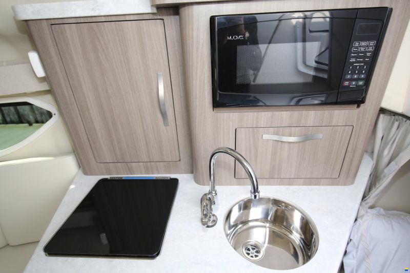 Regal 28 Express Hensa Edition