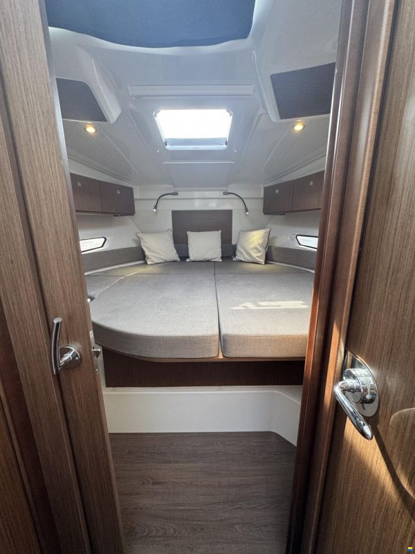 Beneteau Antares 9 OB
