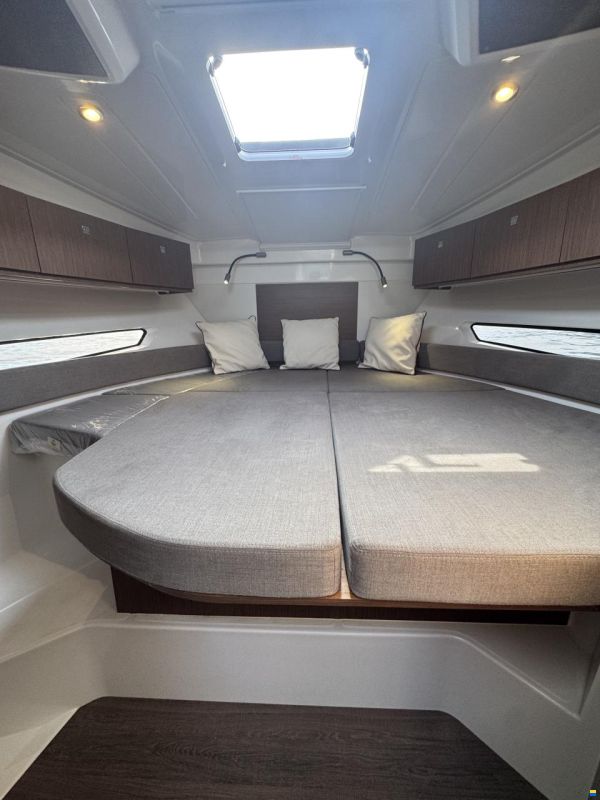Beneteau Antares 9 OB