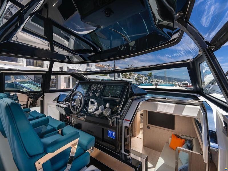 Sunseeker Superhawk 55