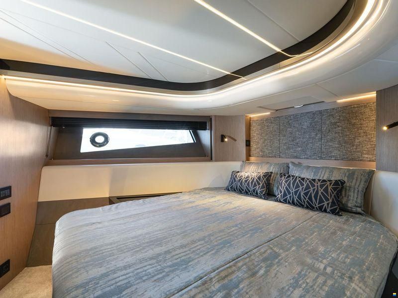 Sunseeker Superhawk 55