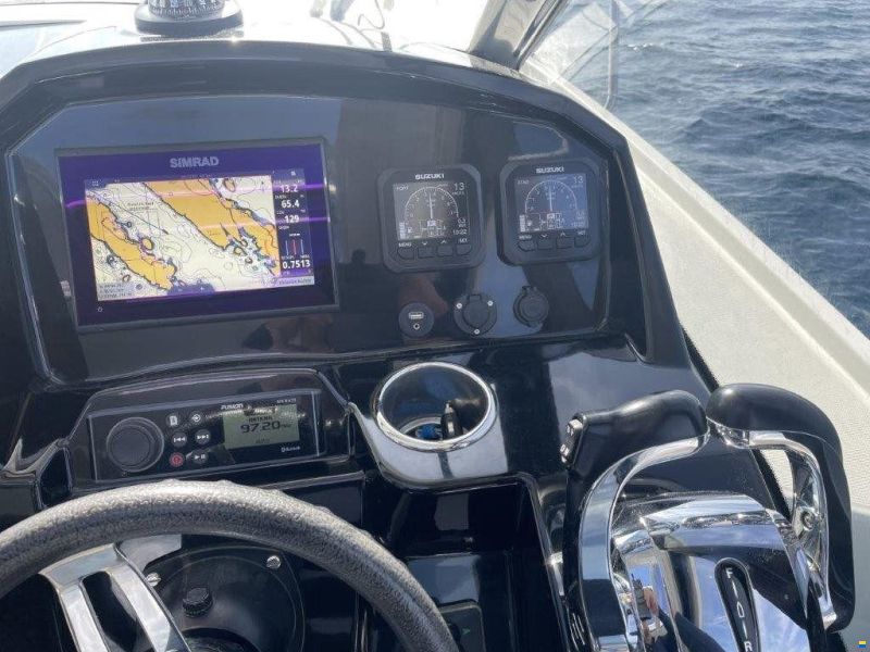 Jeanneau Merry Fisher 895