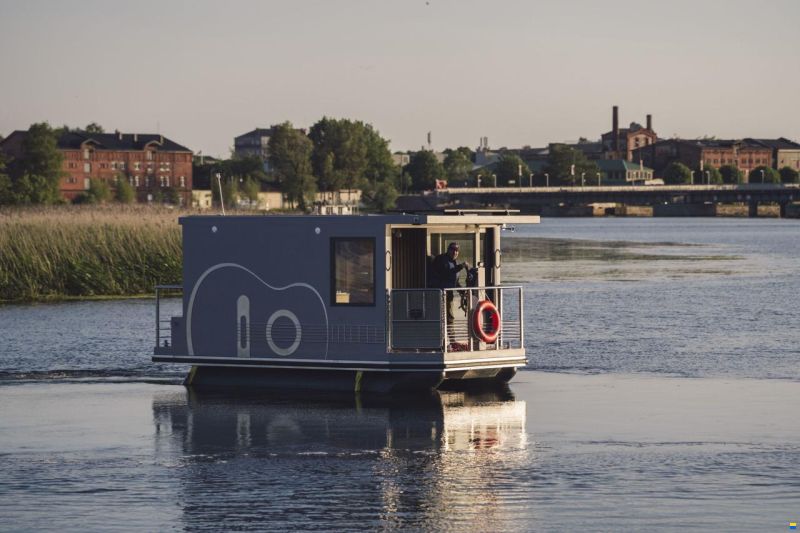 SHB Houseboat GTR 6.3