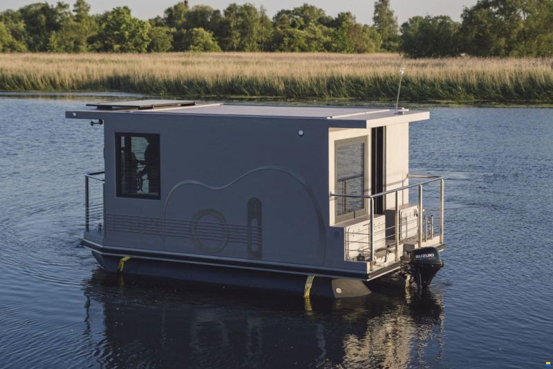 SHB Houseboat GTR 6.3