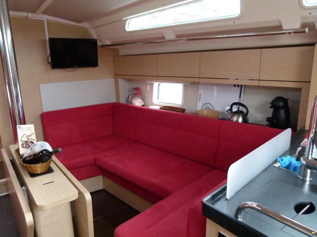 Hanse 418
