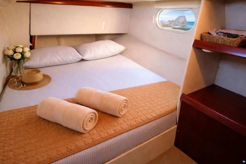 Fountaine Pajot Tobago 35
