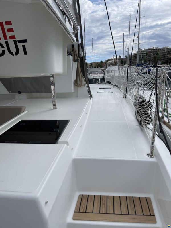 Fountaine Pajot Lucia 40