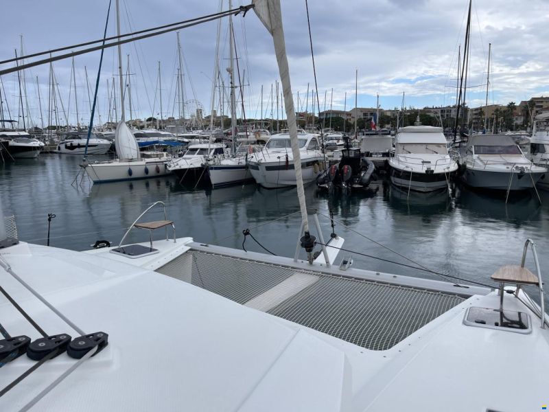 Fountaine Pajot Lucia 40
