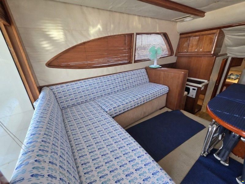 Bertram Yachts Bertram 390 Convertible