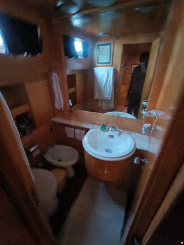 Cantieri di Pisa Akhir 18