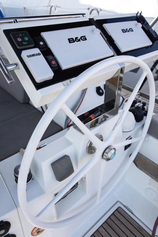 Beneteau OCEANIS 55