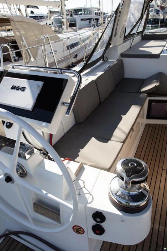 Beneteau OCEANIS 55