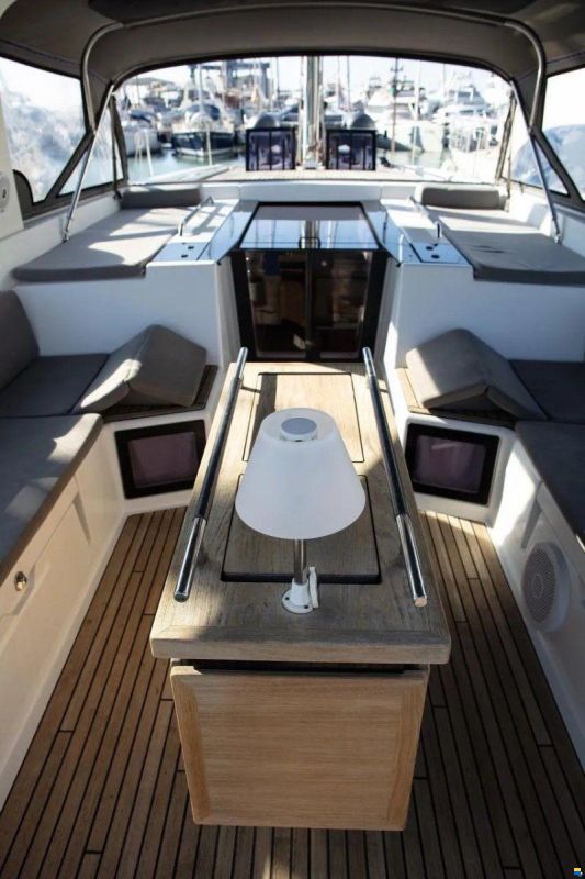 Beneteau OCEANIS 55