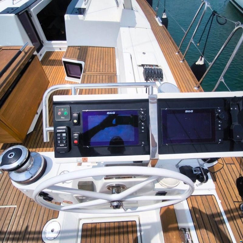 Beneteau OCEANIS 55