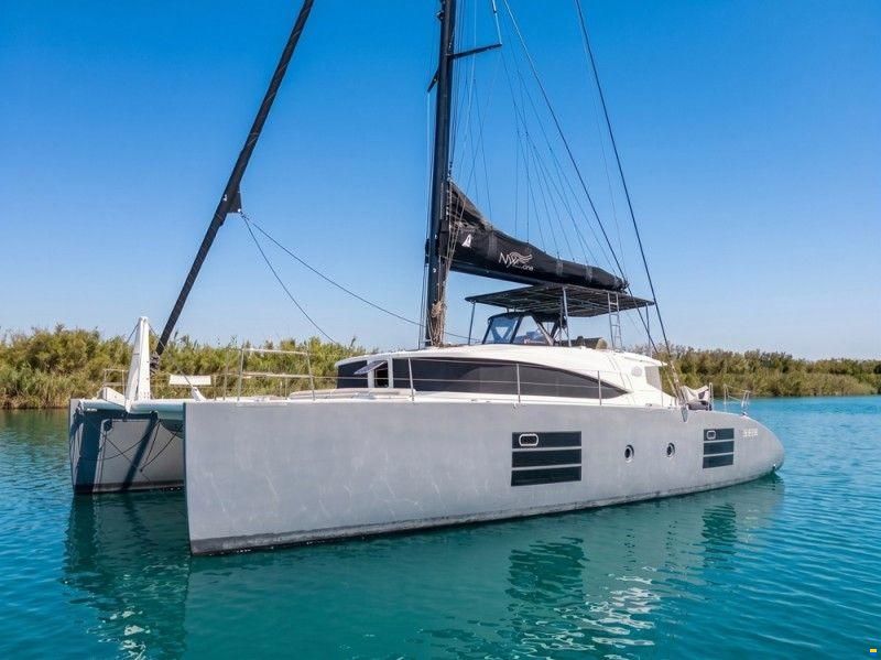 C.N.Catamaran Center Nyx 565