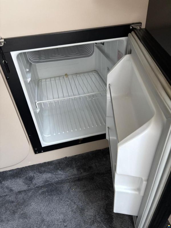 Wellcraft PRIMA 243