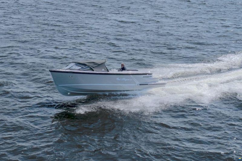 Oud Huijzer 740 Tender