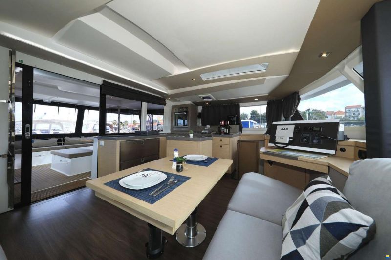 Fountaine Pajot SAONA 47