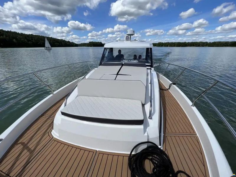 Nauticat 990 Neon