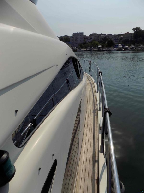 Azimut 55E