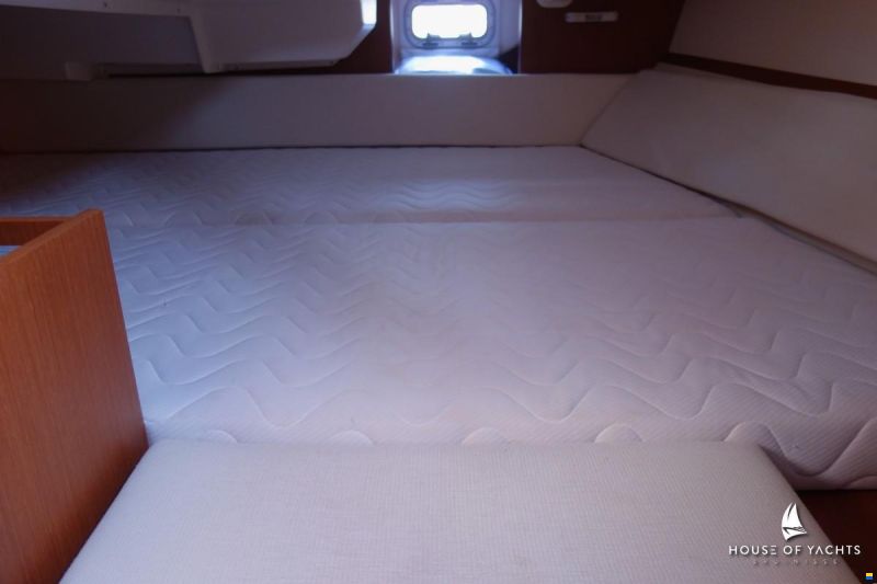 Beneteau Oceanis 34