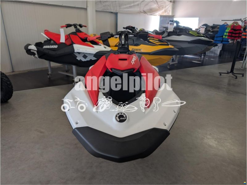 BRP Spark Trixx 900 HO ACE 1UP