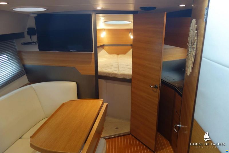 Galeon 325 HTS