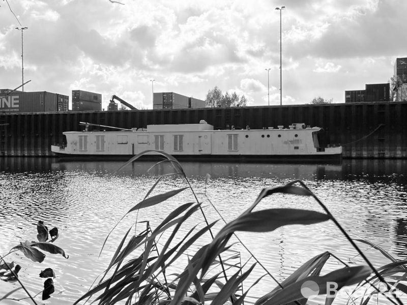 VEB Eisenhüttenstadt Bauhüttenschiff