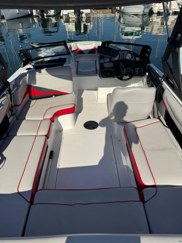 Axis T22