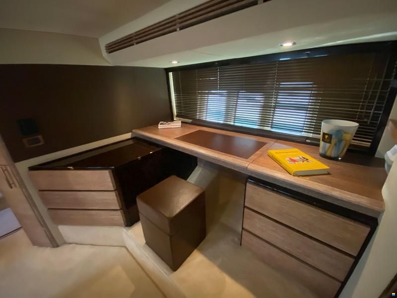 Azimut 60 Fly