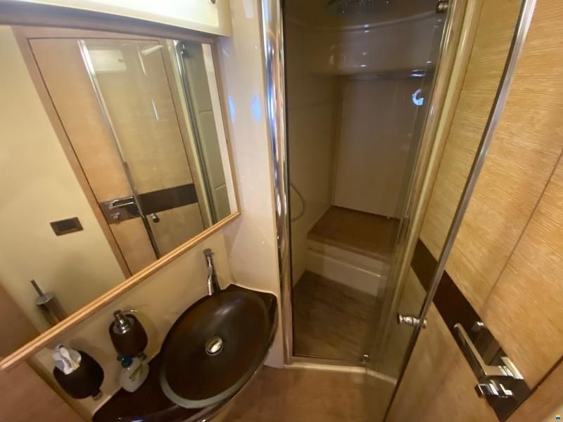 Azimut 60 Fly