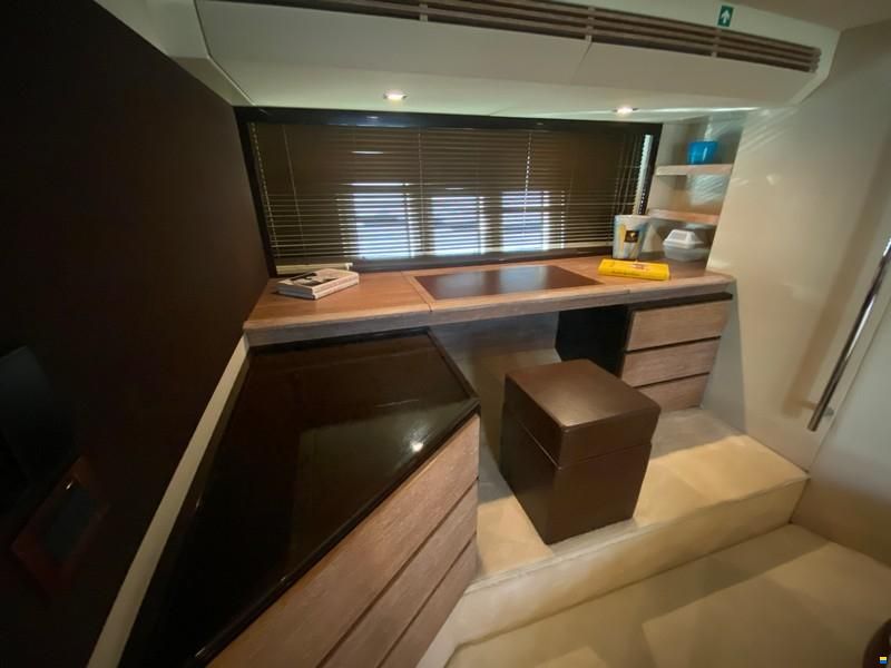 Azimut 60 Fly
