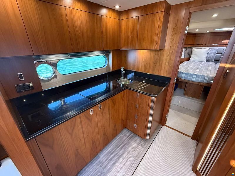 Sunseeker San Remo 485