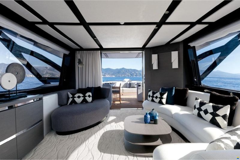 Azimut S8