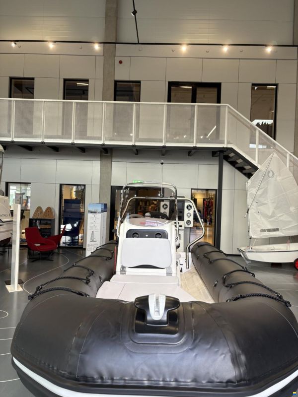 Bombard SUNRIDER 550