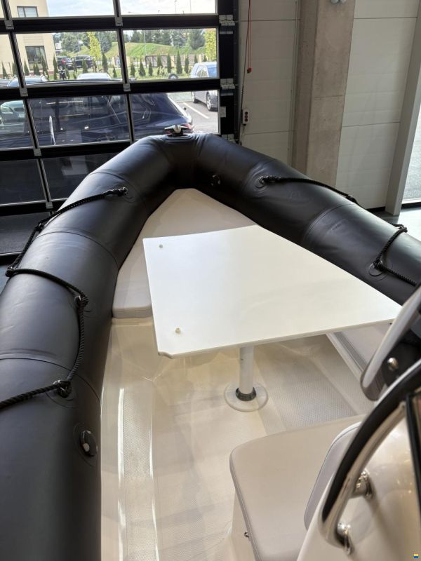 Bombard SUNRIDER 550