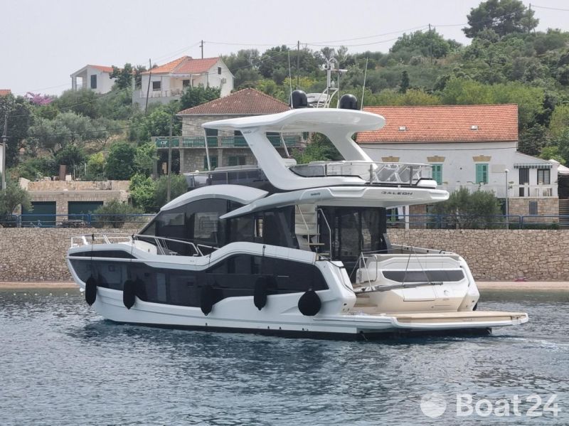 Galeon 560 Fly
