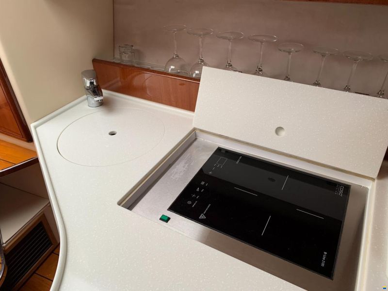 Windy Grand Tornado 32