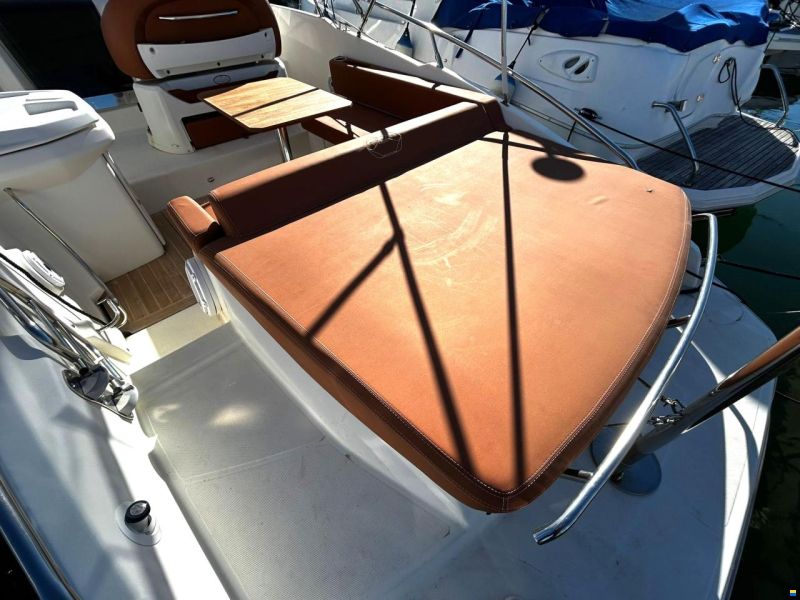 Cranchi Endurance 30