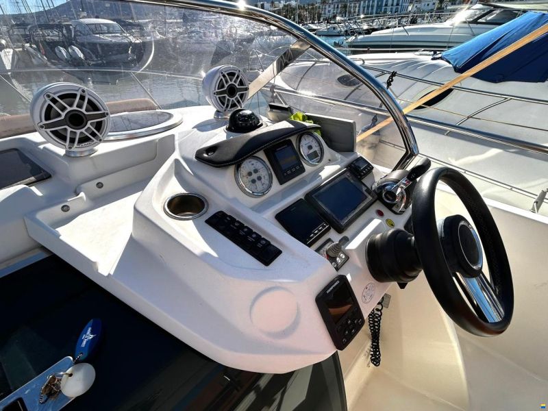 Cranchi Endurance 30