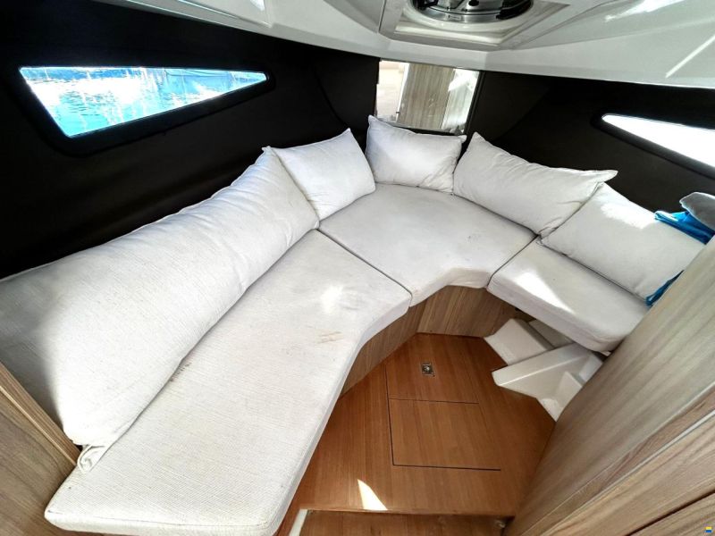 Cranchi Endurance 30