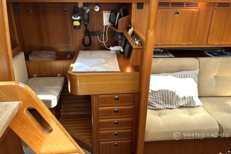 Hallberg-Rassy 43