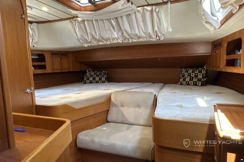 Hallberg-Rassy 43