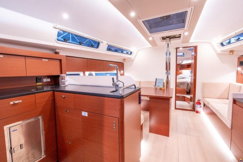 Hanse 410