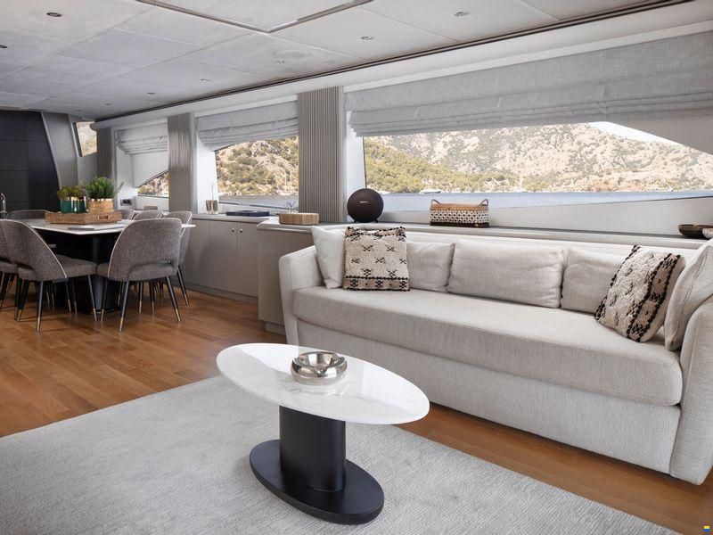 Sunseeker 94 Yacht