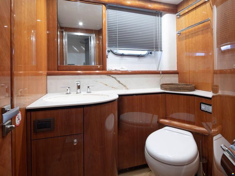 Sunseeker 94 Yacht